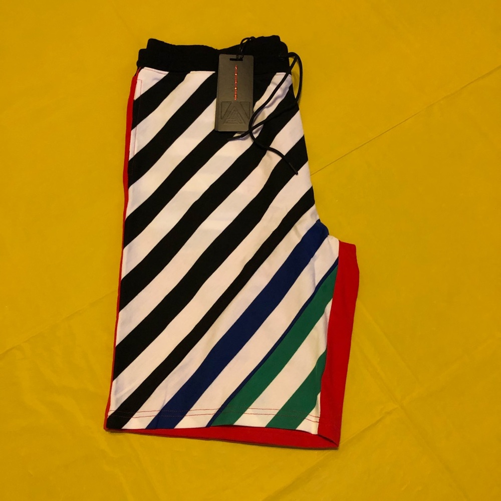 Pants - Picture 3 of 4